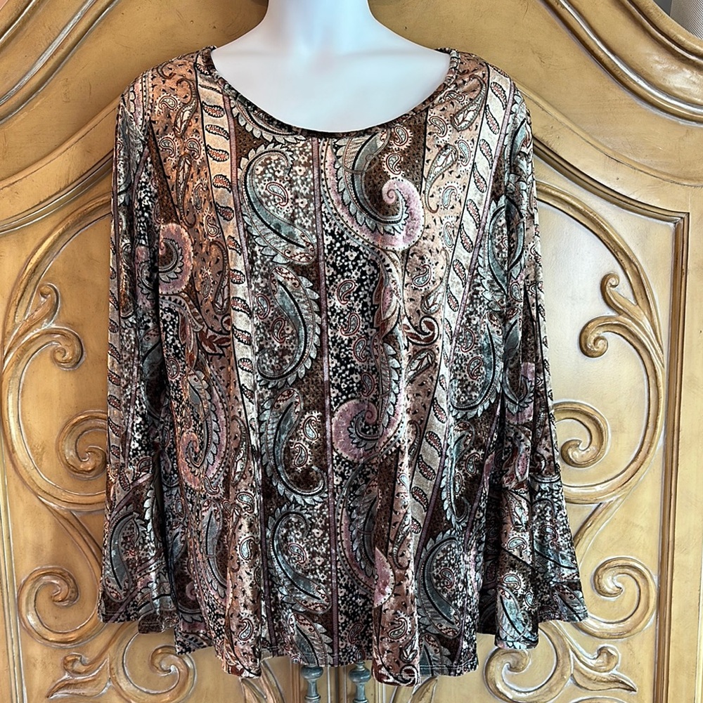 Velvet Paisley Print Women's Top